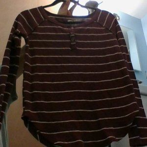 the brand is SO     the size is XS       the shirts color is burgundy